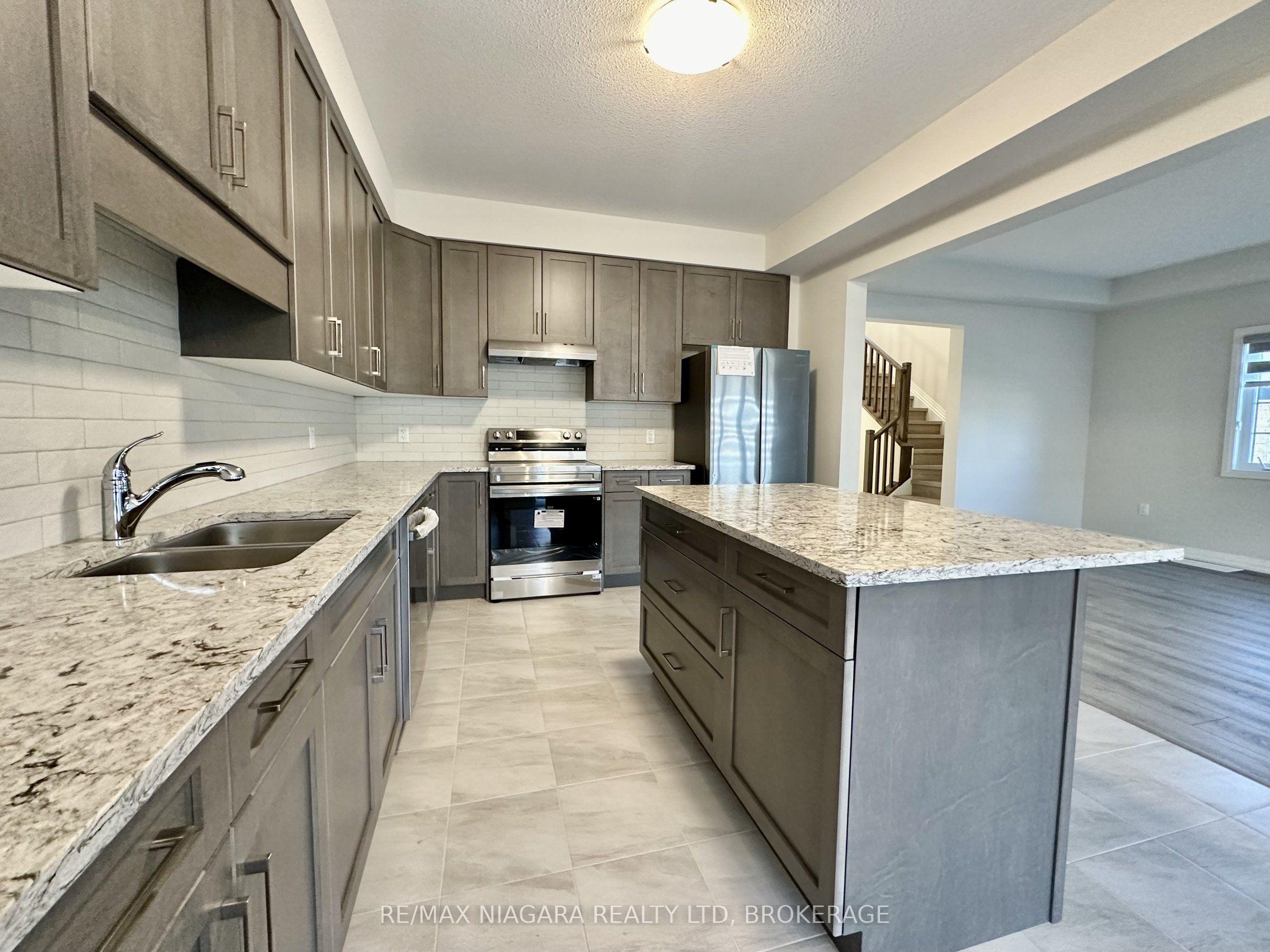 49 Saffron Way, Pelham, ON L0S 1E1
