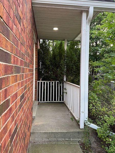 185 Highland Crescent 1, Kitchener, ON N2M 5P8