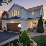 8 Oriska Way, Barrhaven, ON K2J 4N7