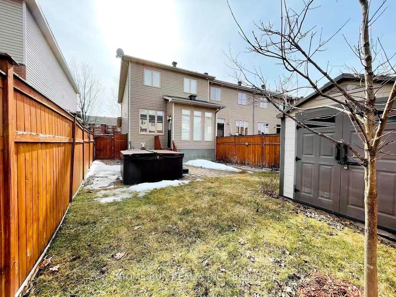 245 Badgeley Avenue, Kanata, ON K2T 0B8