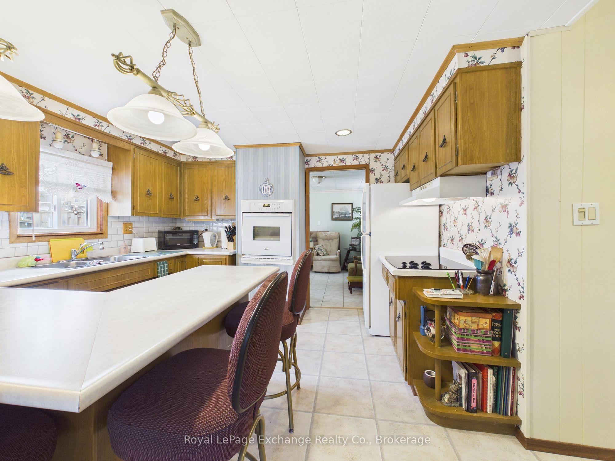 350 St Albert Street, Kincardine, ON N2Z 2T8