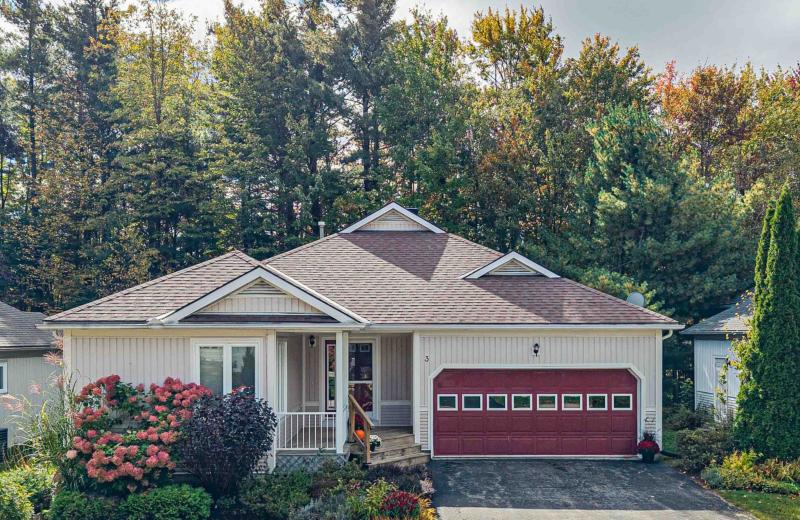 3 Woods Hollow, Gravenhurst, ON P1P 1Y7