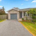 18 Joshua Court, Welland, ON L3C 7E3