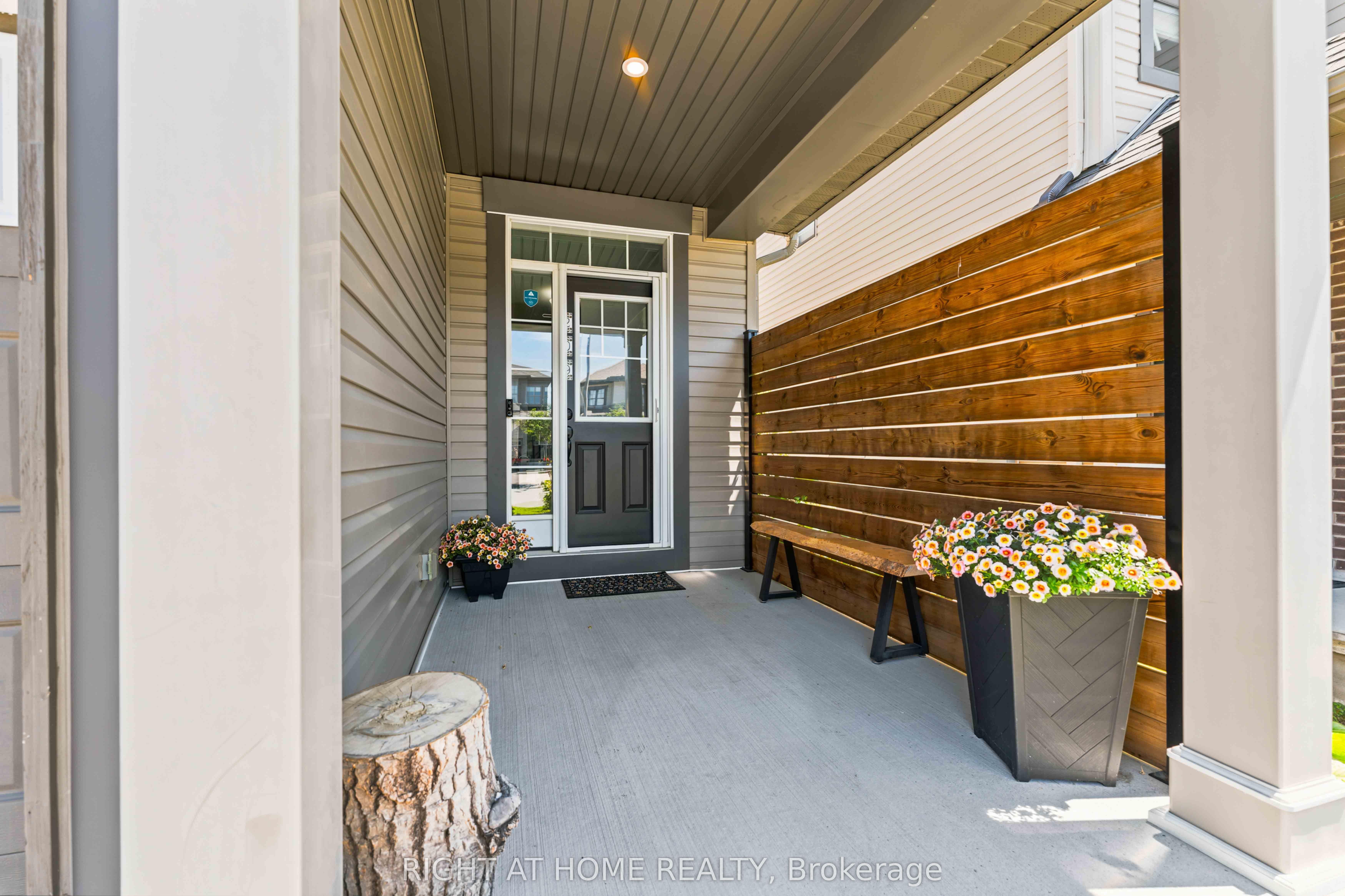 209 Quarter Horse Street, Stittsville - Munster - Richmond, ON K2S 0X9