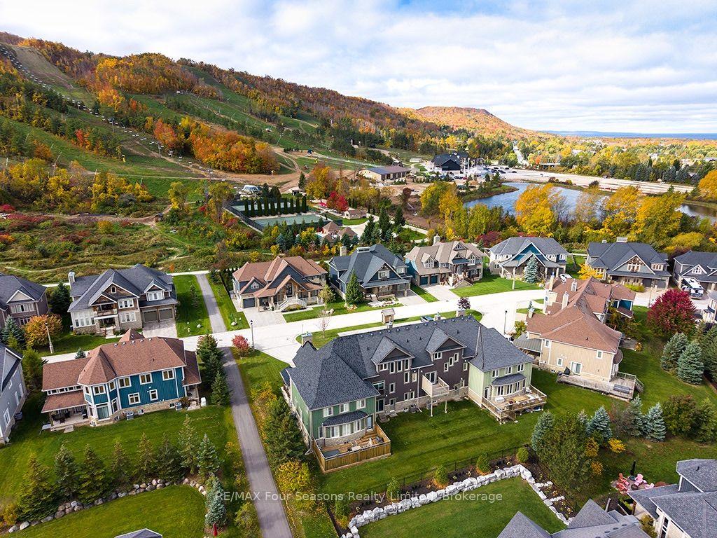 184 National Drive, Blue Mountains, ON L9Y 0B5