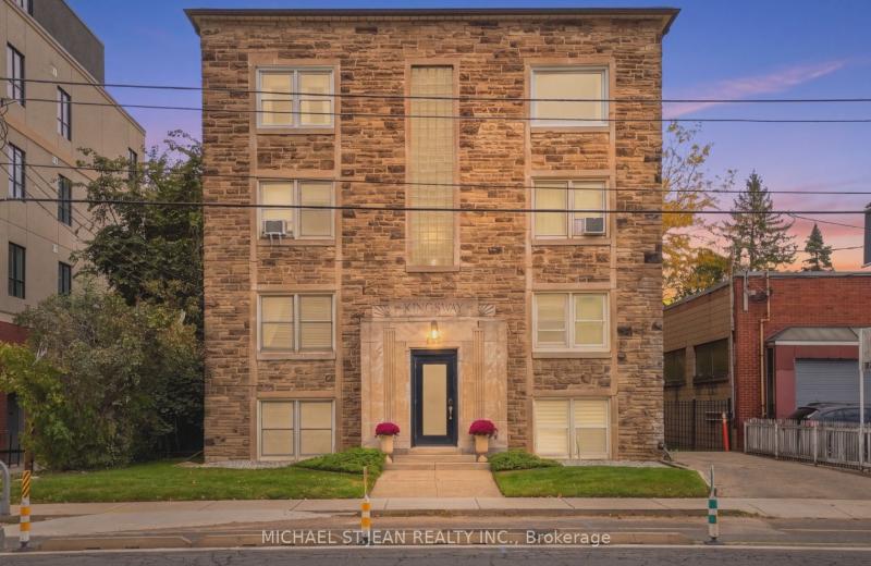 802 King Street W 2, Hamilton, ON L8S 1K1