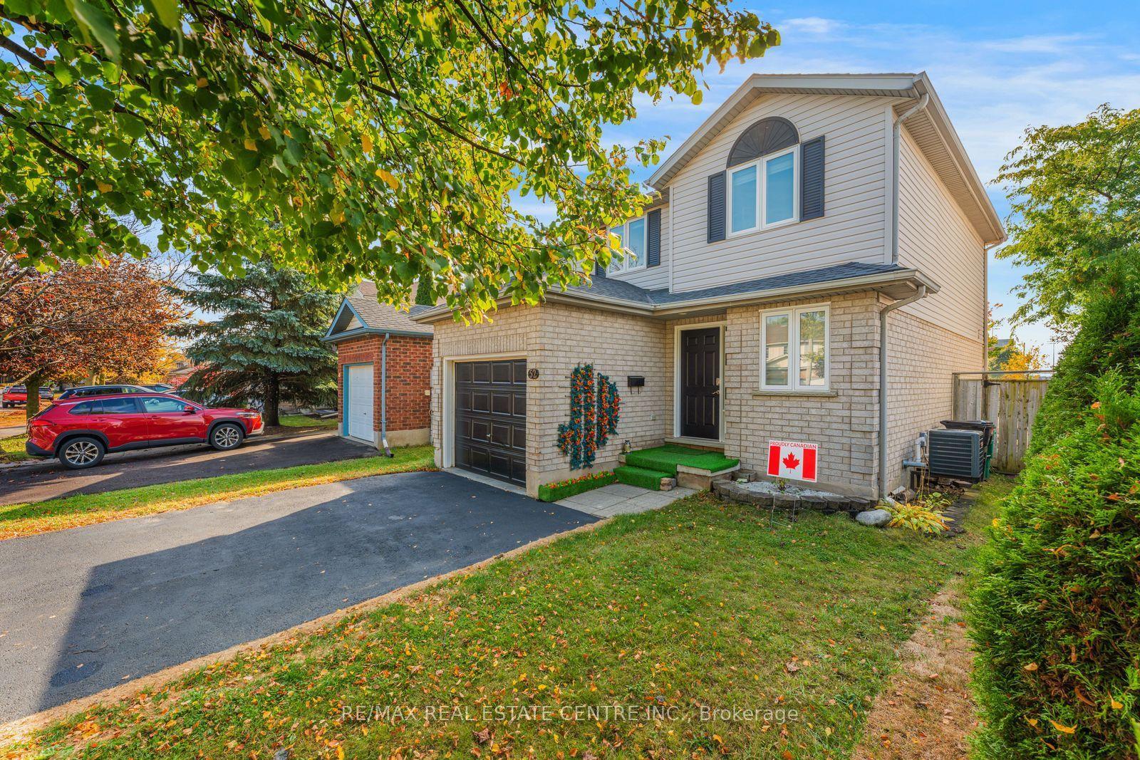 52 Crawford Crescent, Cambridge, ON N1T 1X6