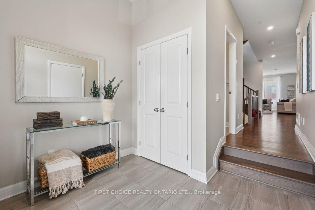 74 Michael Stoqua Street, Manor Park - Cardinal Glen and Area, ON K1K 5A2
