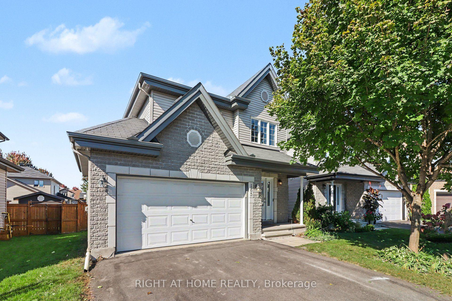 165 Dorina Sarazin Crescent, Clarence-Rockland, ON K4K 0G7