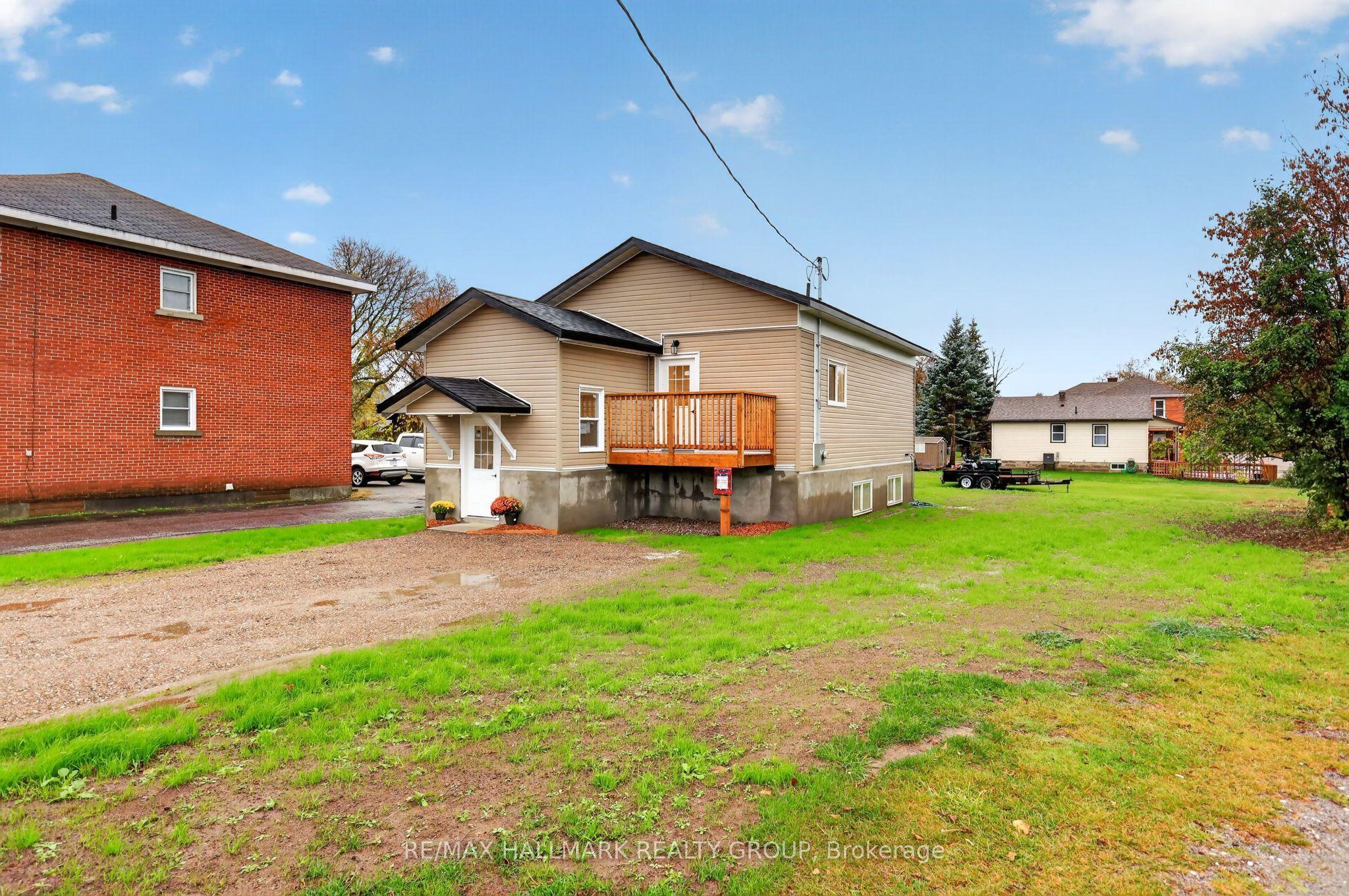 128 Bonnechere Street N, Renfrew, ON K7V 1Y9