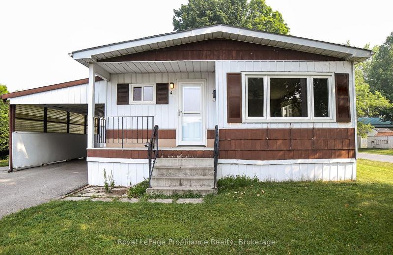 4 Dove Lane 401, Quinte West, ON K8N 4Z3