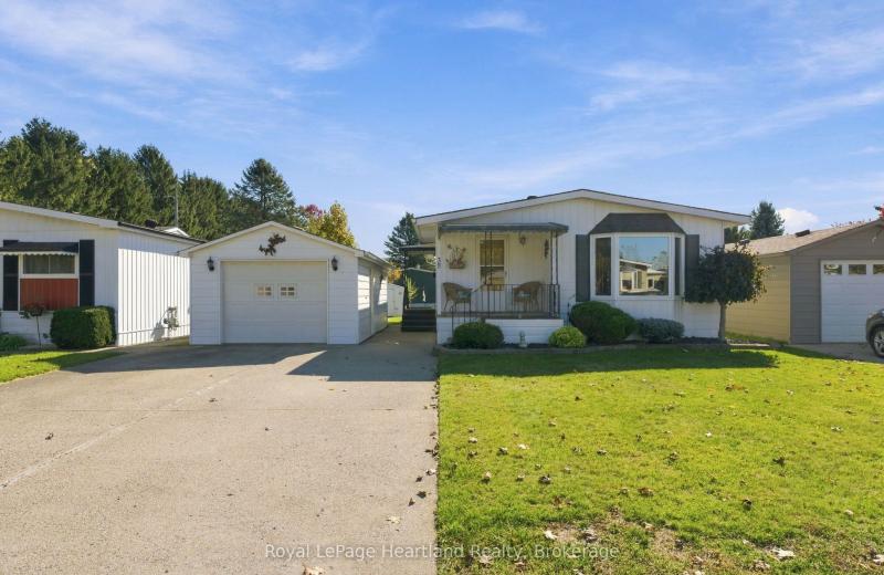 38 Miller Street, Strathroy-Caradoc, ON N7G 1A6
