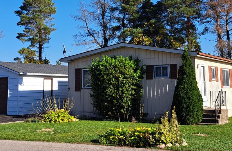 2 Velma Street, Strathroy-Caradoc, ON N7G 0C5