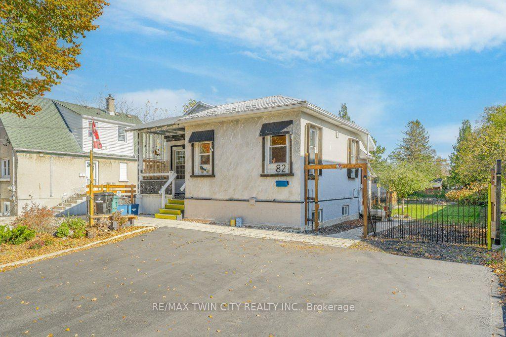 82 Kehl Street, Kitchener, ON N2M 3T9