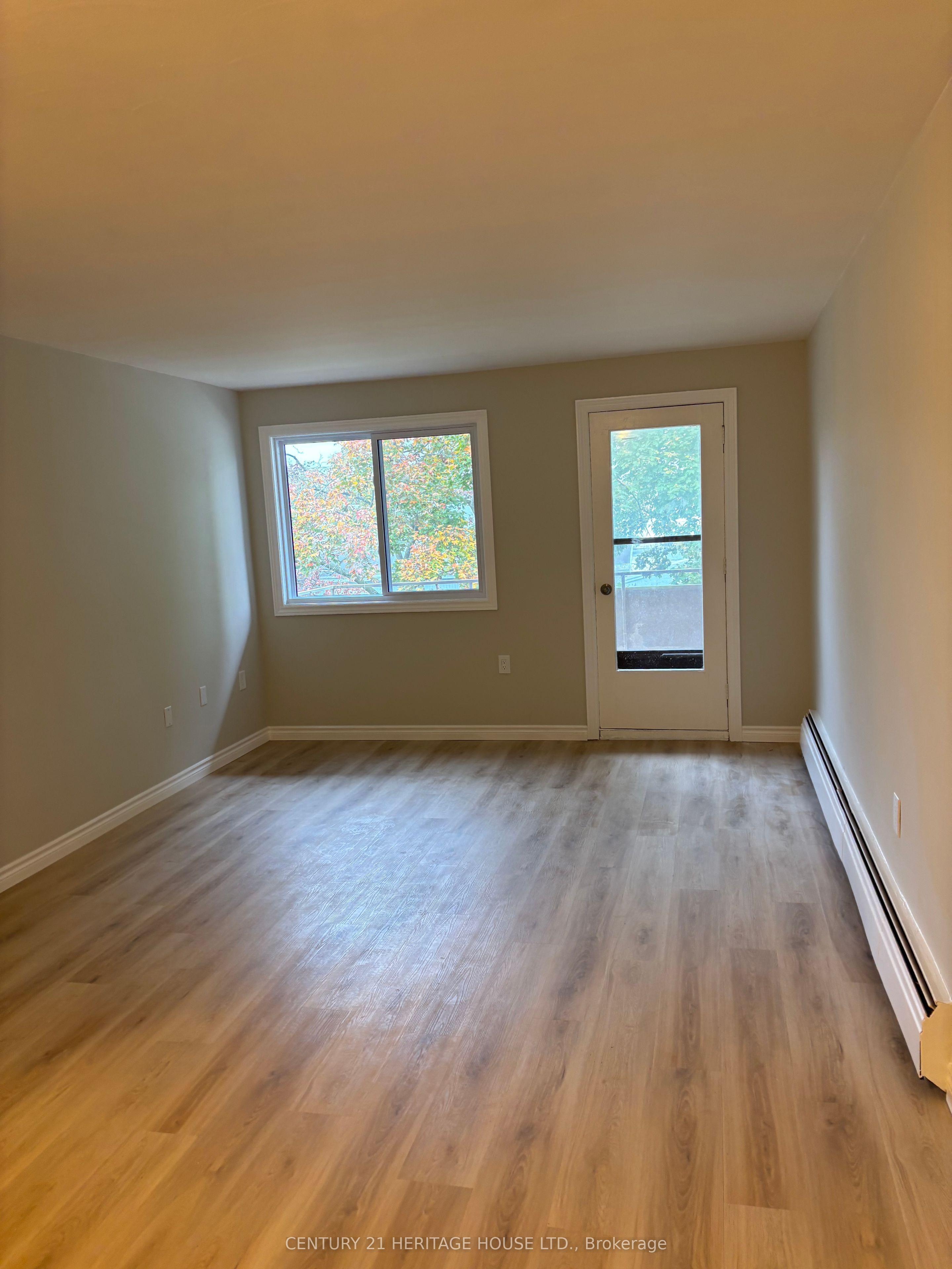 31 Parkside Drive 310, St. Thomas, ON N5R 3V1