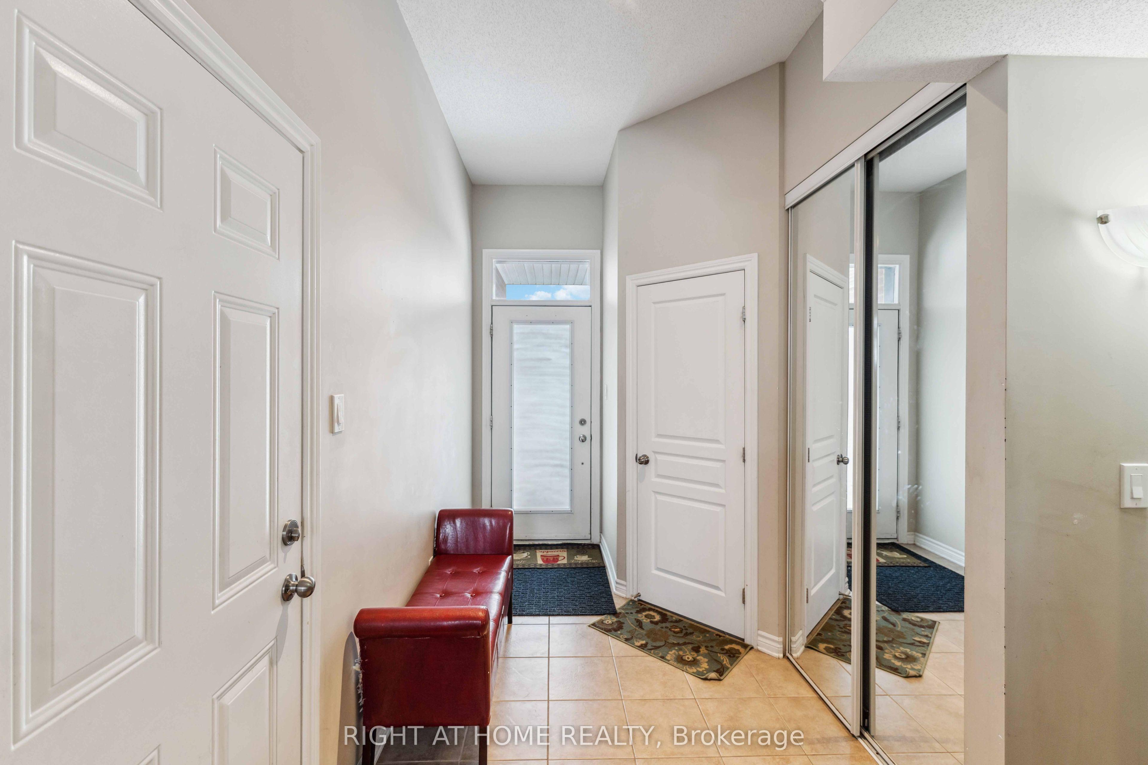 300 Cooks Mill Crescent, Blossom Park - Airport and Area, ON K1V 2N3