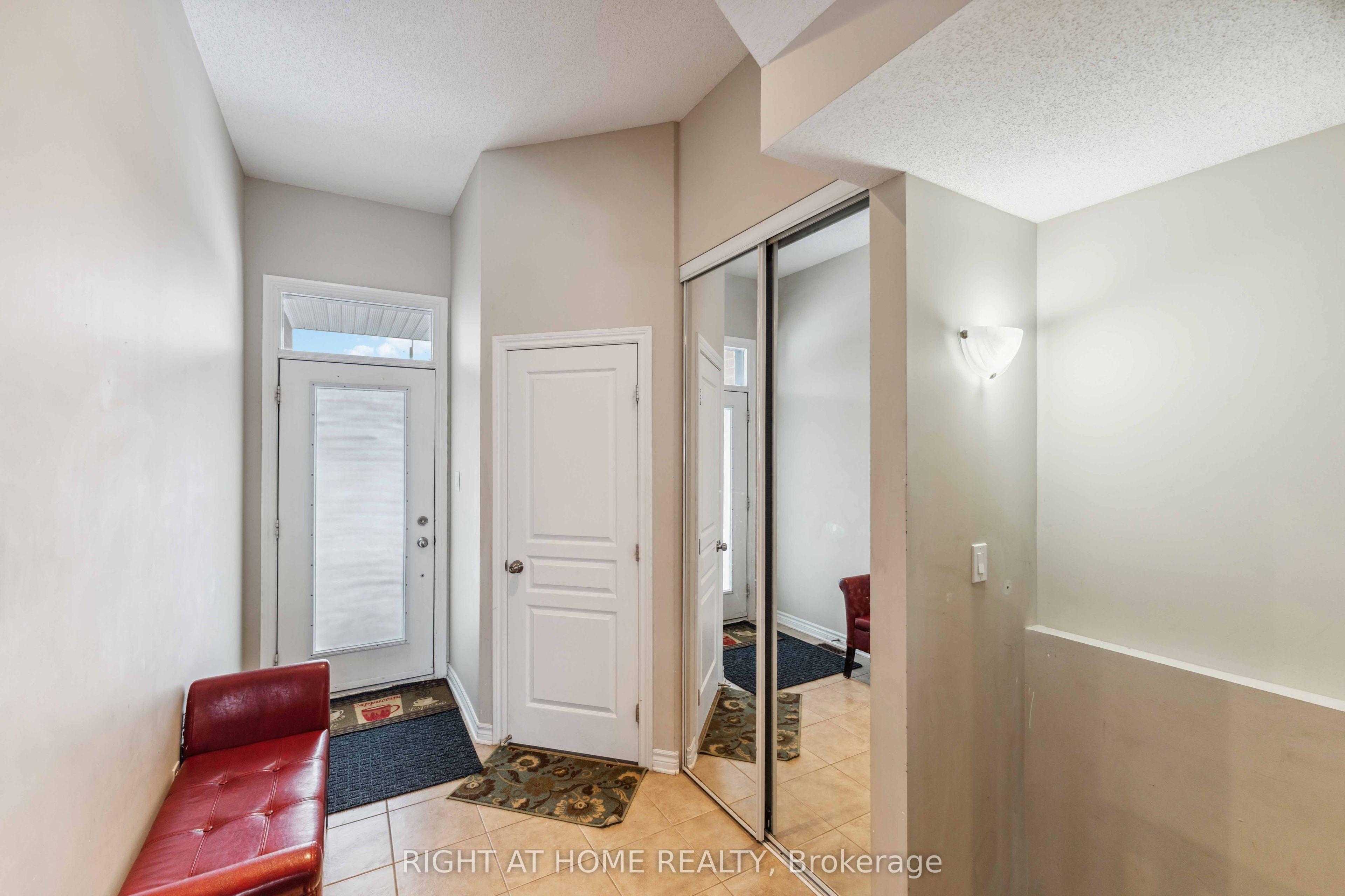300 Cooks Mill Crescent, Blossom Park - Airport and Area, ON K1V 2N3