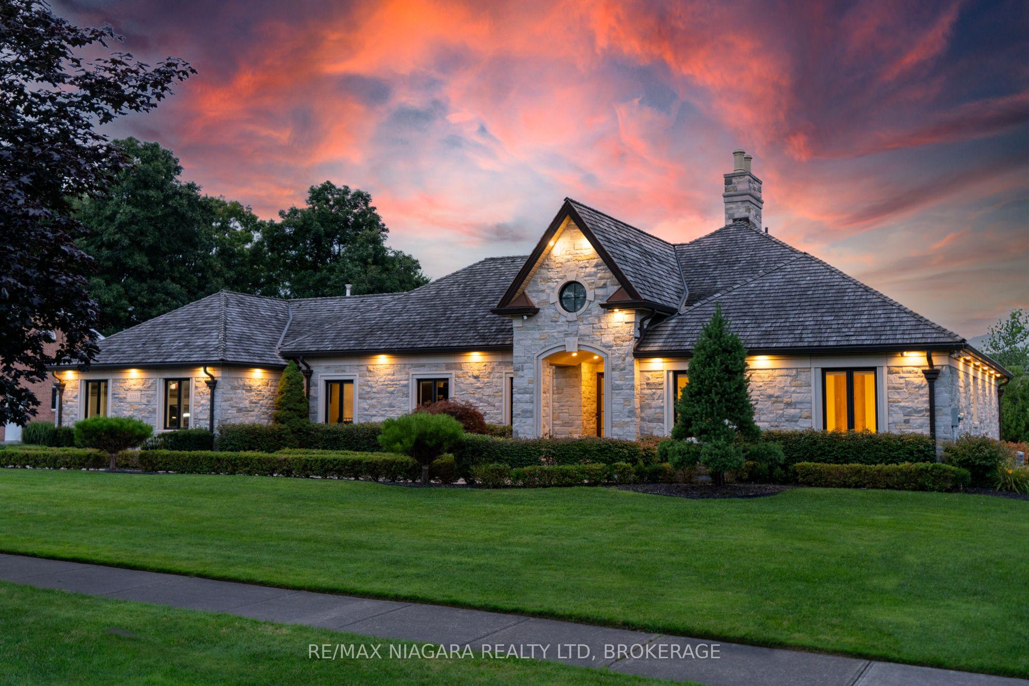 3551 CARDINAL Drive, Niagara Falls, ON L2H 2Y1