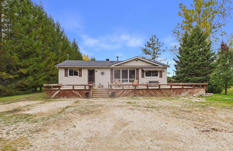 401771 Grey Road 4 Road, West Grey, ON N4N 3B8