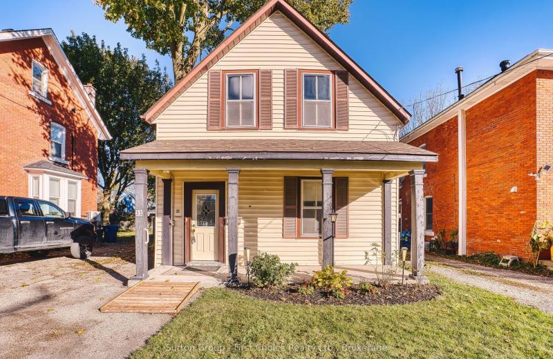 32 Falstaff Street, Stratford, ON N5A 3T3