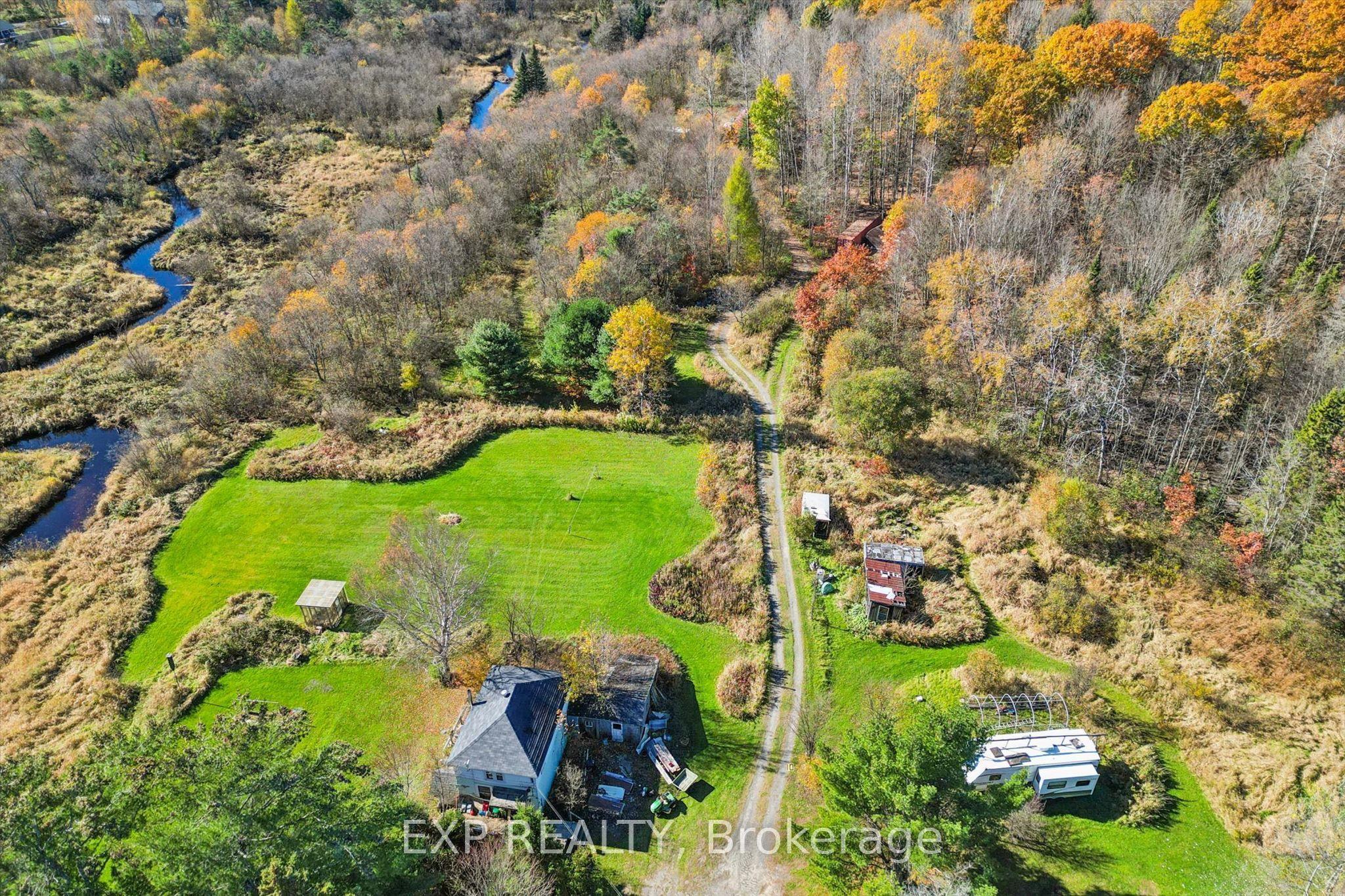 982 Raymond Road, Muskoka Lakes, ON P0B 1M0