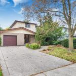 160 Birchcliffe Crescent, Hamilton, ON L8T 4K9