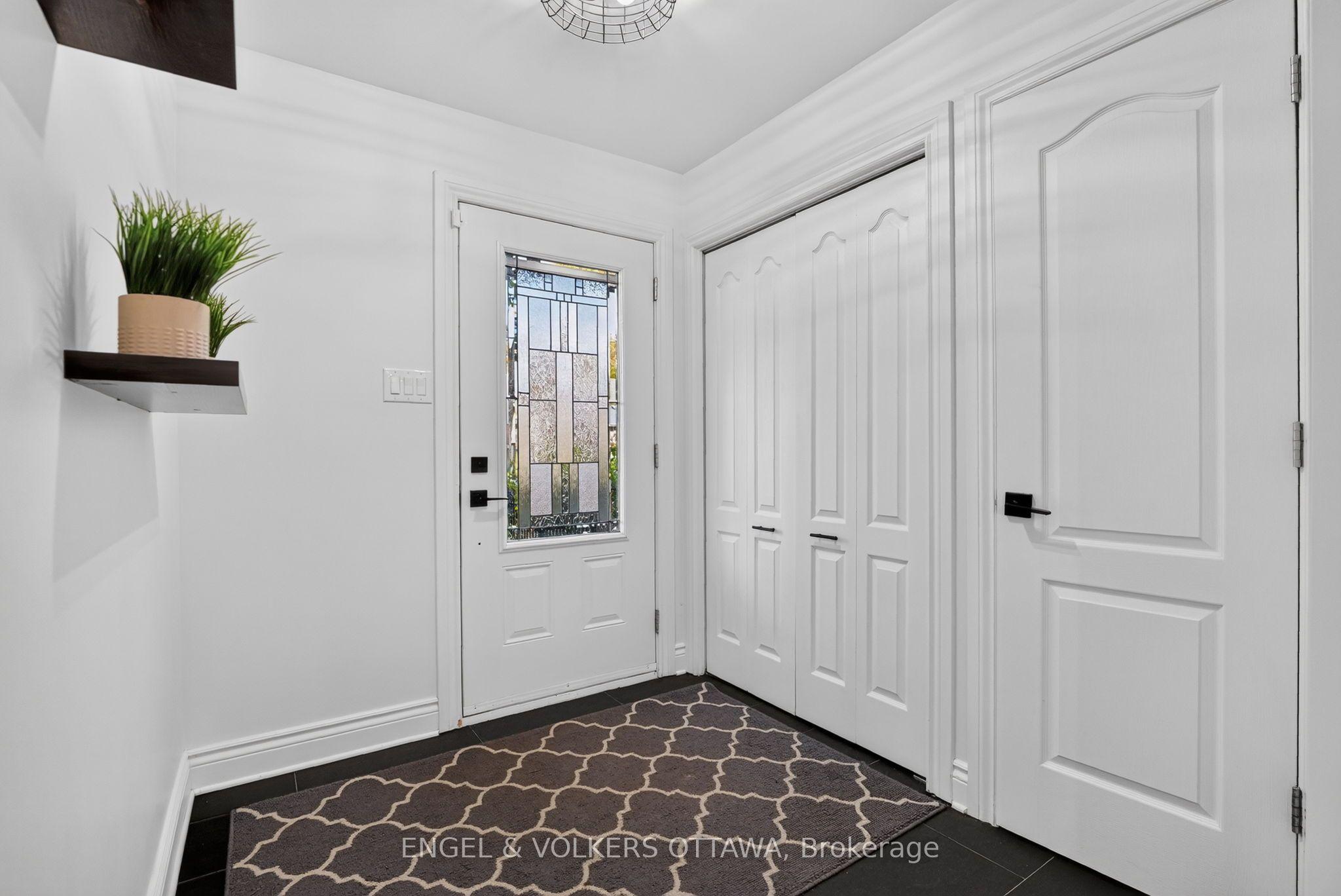 1330 Kilborn Avenue, Alta Vista and Area, ON K1H 6L3