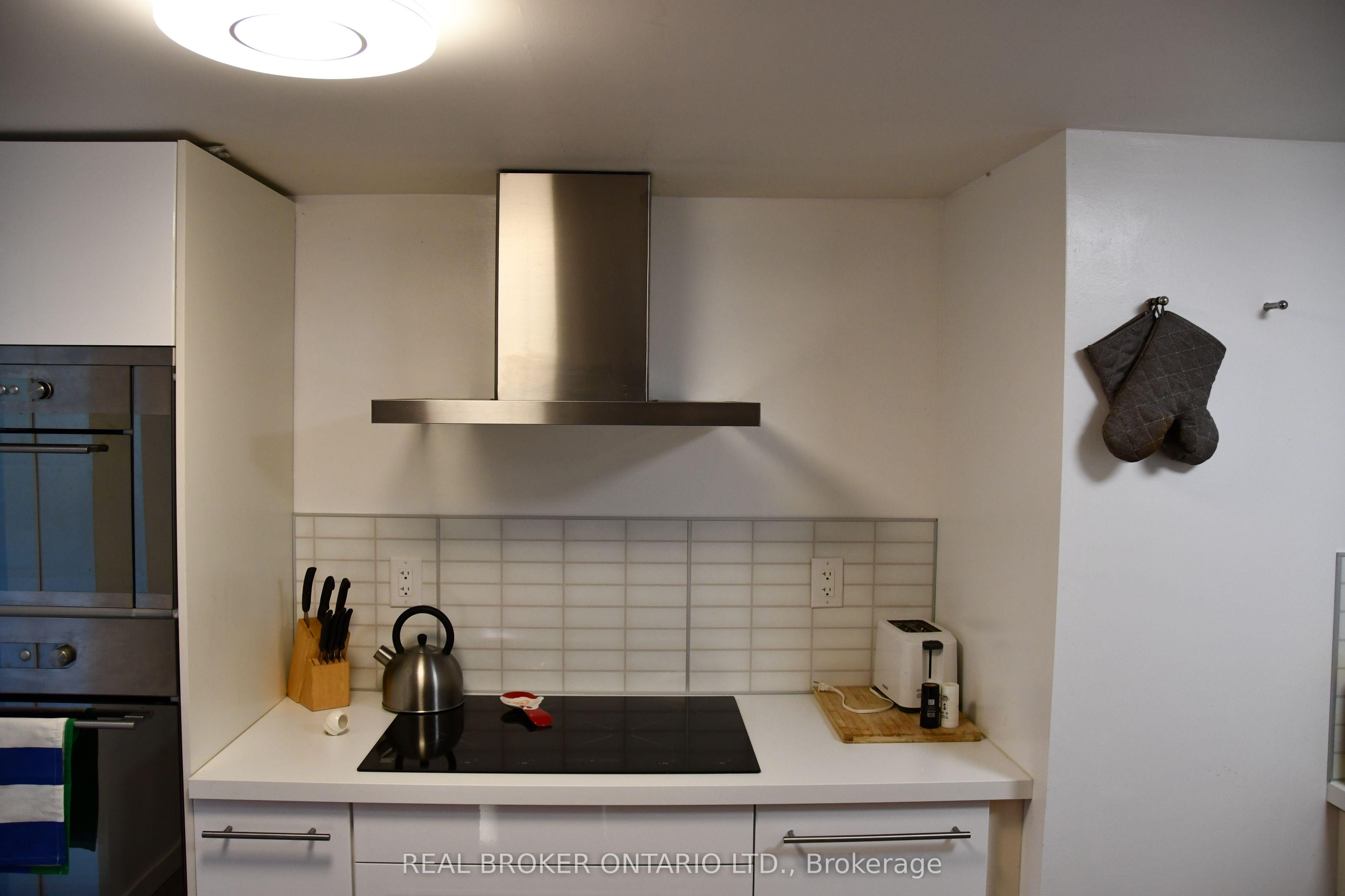 924 Watson Street B, Britannia Heights - Queensway Terrace N and Area, ON K2B 6B9