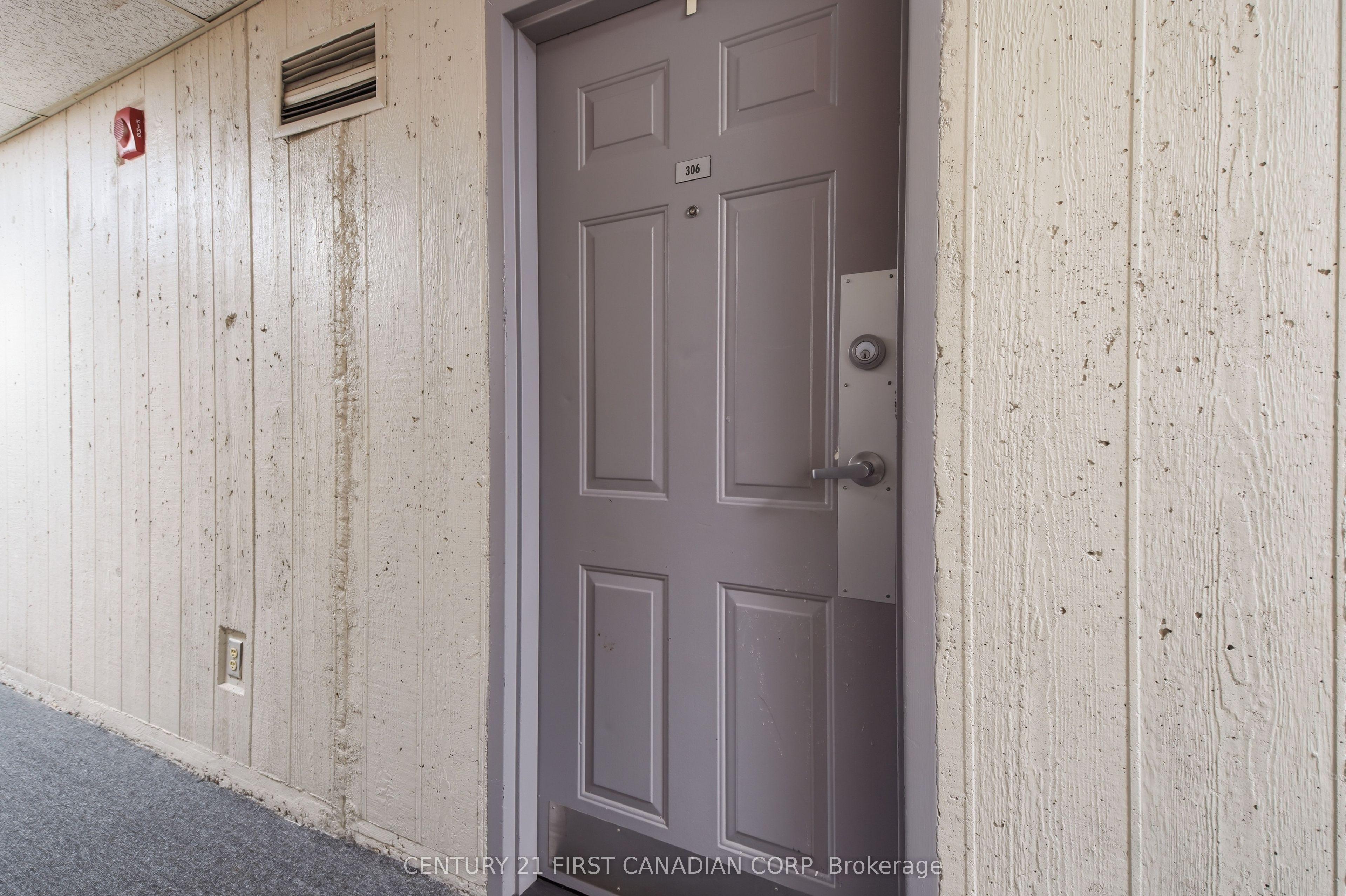 1445 HURON Street 306, London East, ON N5V 2E6