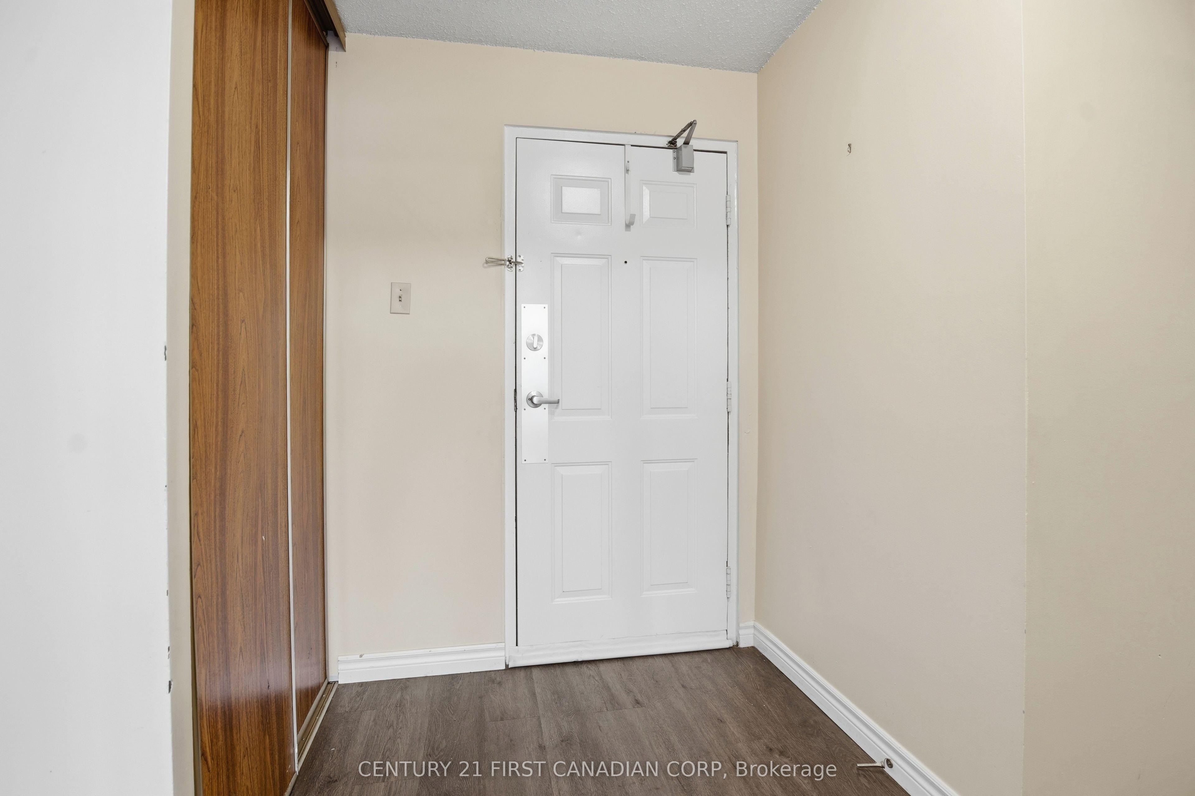 1445 HURON Street 306, London East, ON N5V 2E6