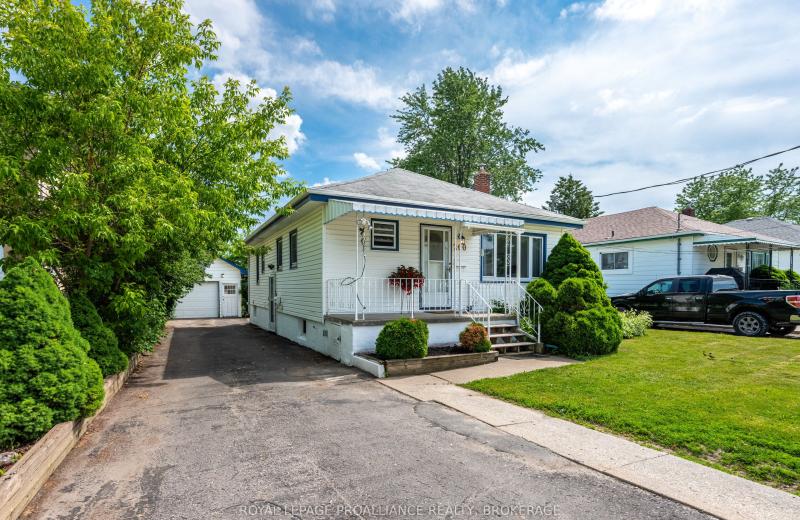 260 Elmwood Street, Kingston, ON K7M 2Y8
