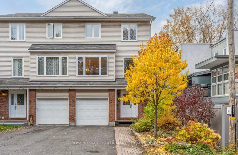 4 Birchdale Avenue, Crystal Bay - Rocky Point - Bayshore, ON K2H 5A2
