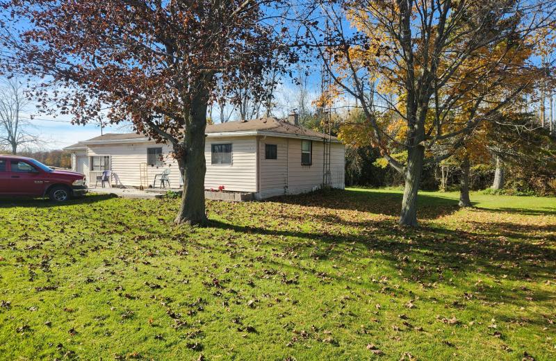 182 Smokes Point Road, Prince Edward County, ON K0K 1L0