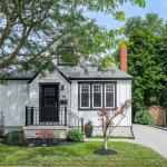 38 Roslin Avenue S, Waterloo, ON N2L 2P8