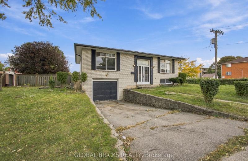 18 Falesy Avenue, Kitchener, ON N2A 1N8