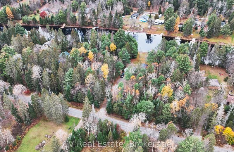536 Balsam Chutes Road, Huntsville, ON P0B 1L0