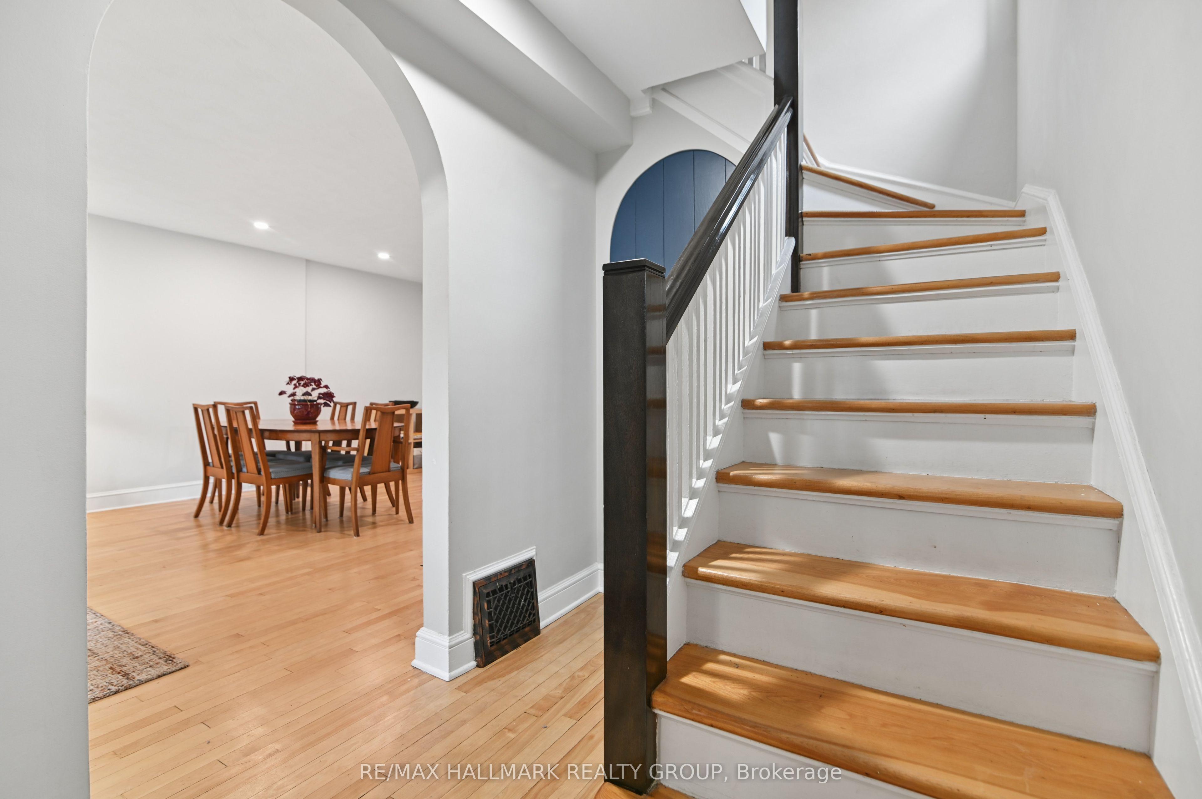 132 Renfrew Avenue, Glebe - Ottawa East and Area, ON K1S 1Z8