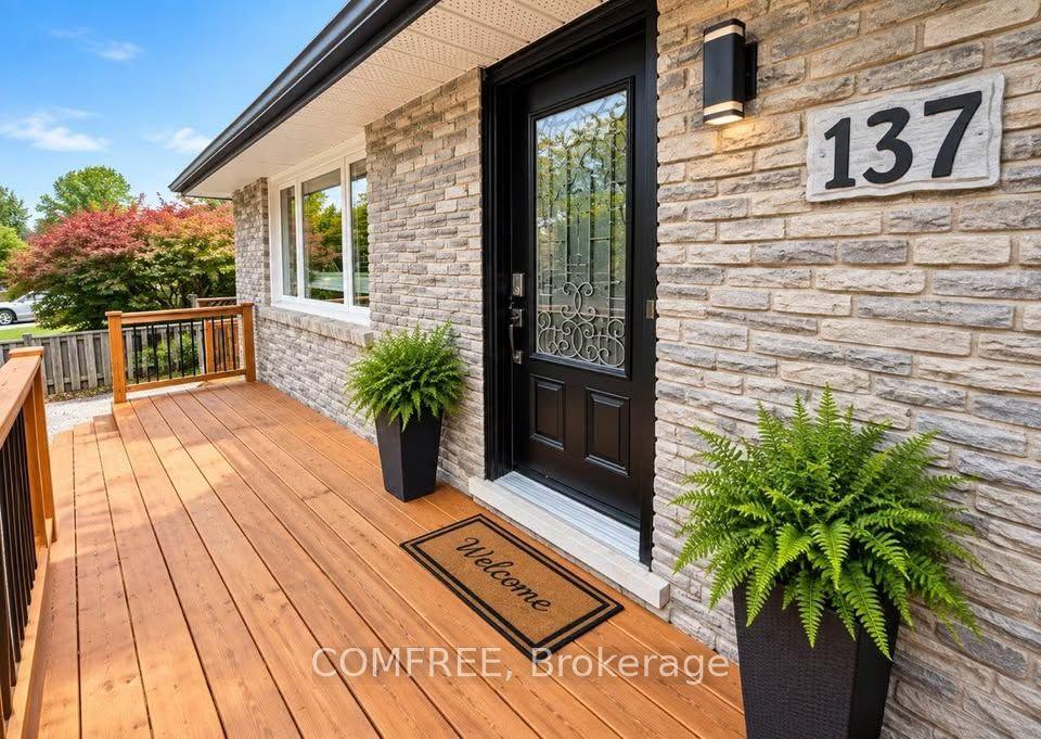 137 Country Club Drive, Guelph, ON N1E 3K8