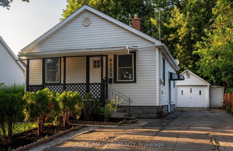 6255 Culp Street Lower, Niagara Falls, ON L2G 2C2