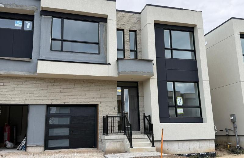 111 Yvonne Crescent, Blue Mountains, ON L9Y 5T9