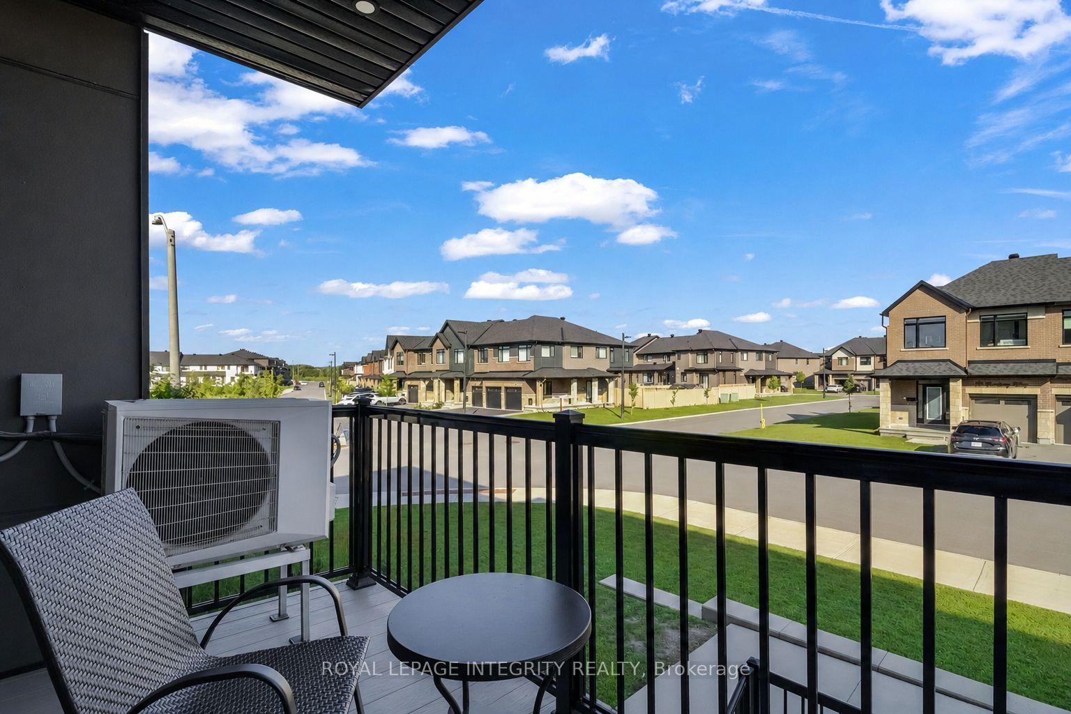 55 Overberg Way H, Kanata, ON K2S 2Y4