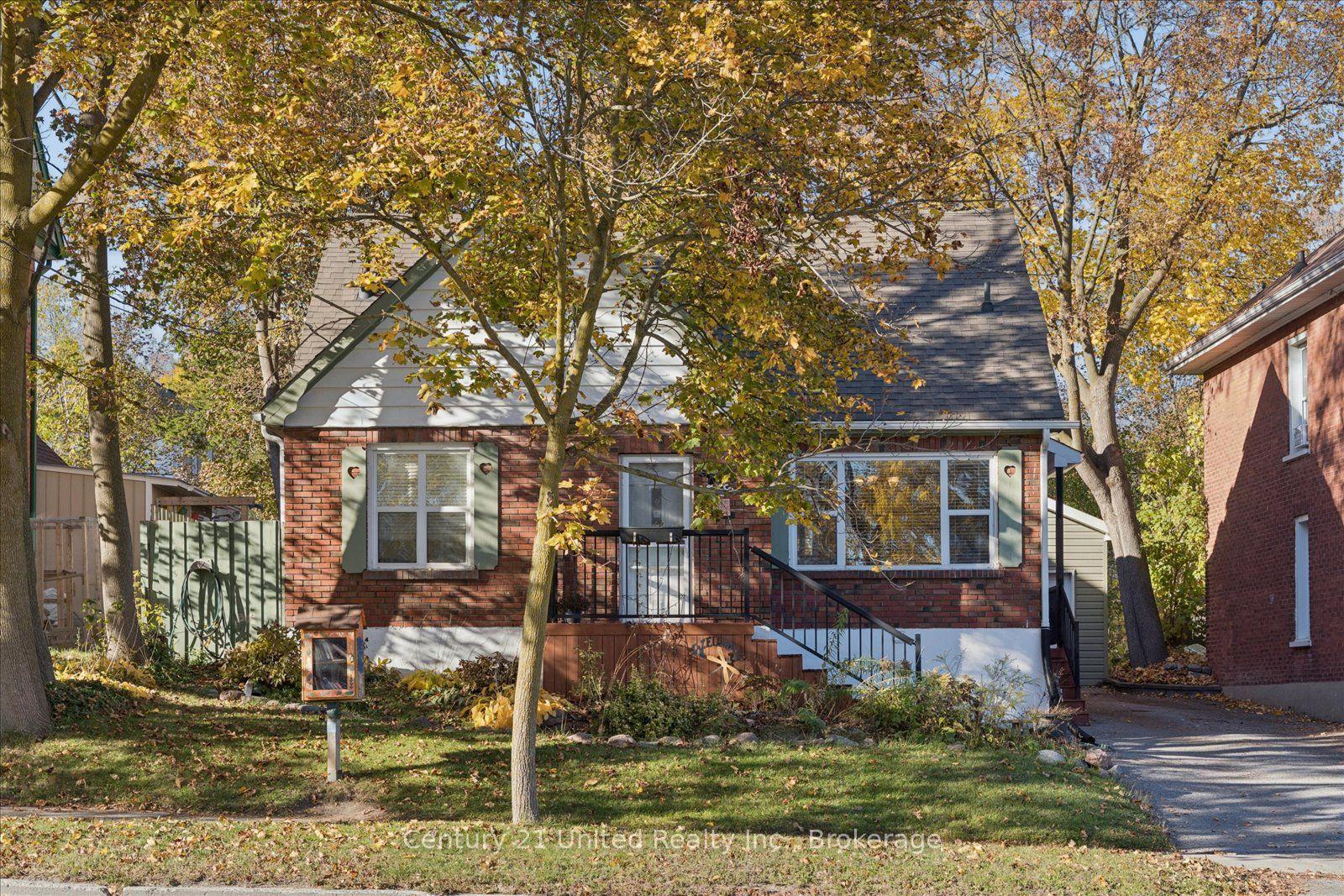566 Sherbrooke Street, Peterborough, ON K9J 2P5