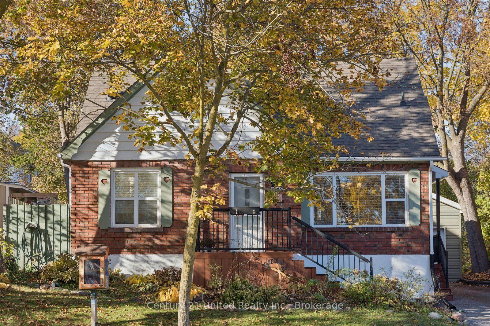 566 Sherbrooke Street, Peterborough, ON K9J 2P5