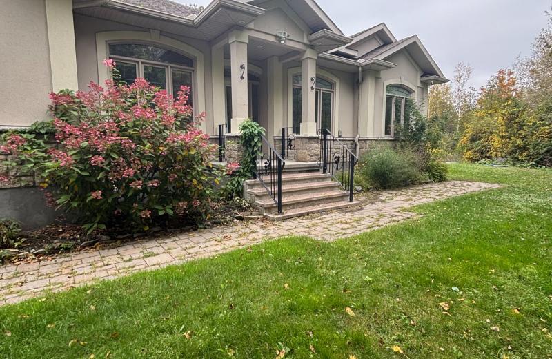 1601 Whiteside Way, Greely - Metcalfe - Osgoode - Vernon and Area, ON K0A 2P0