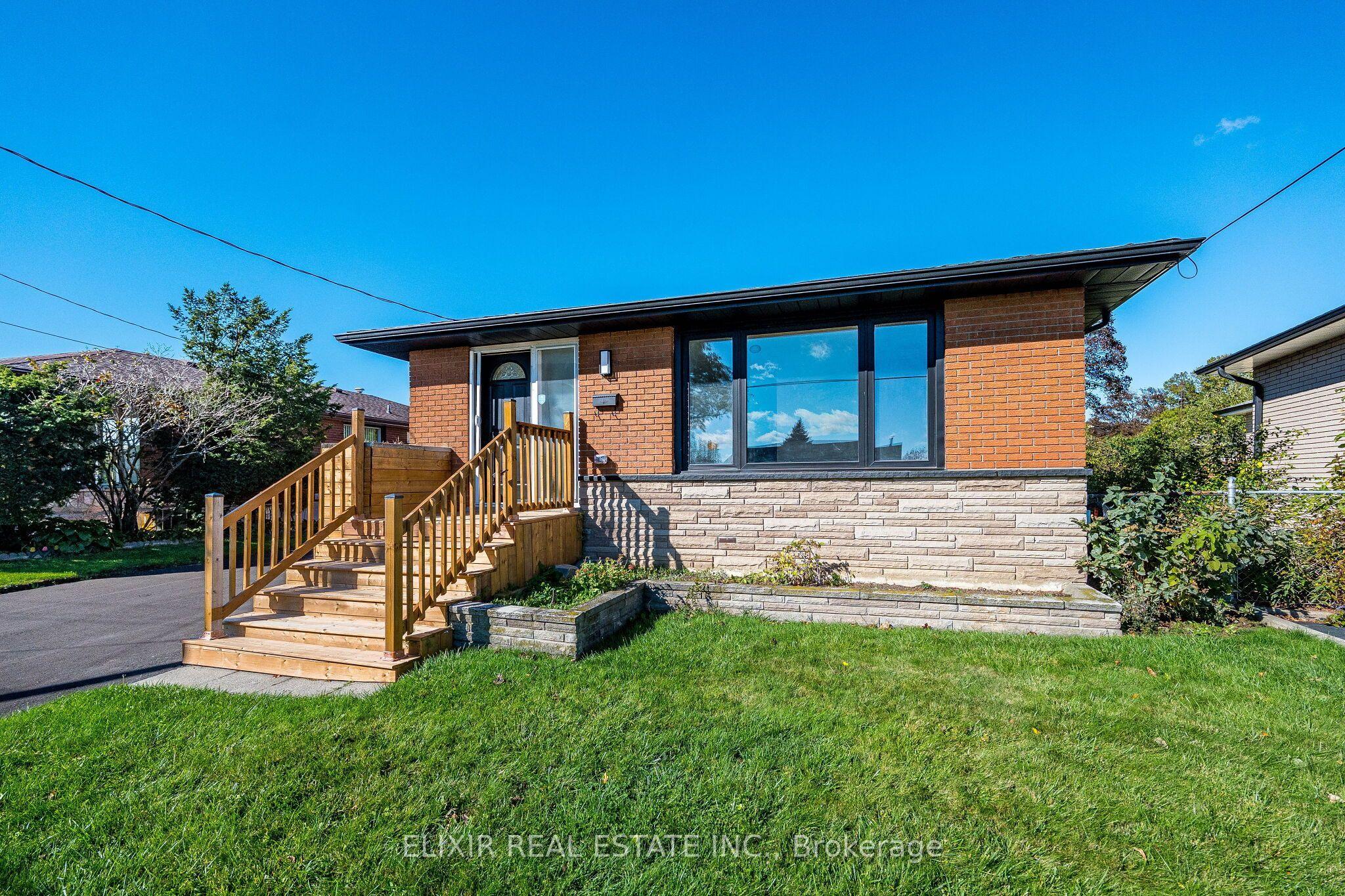 135 Nugent Drive Upper, Hamilton, ON L8H 2N3