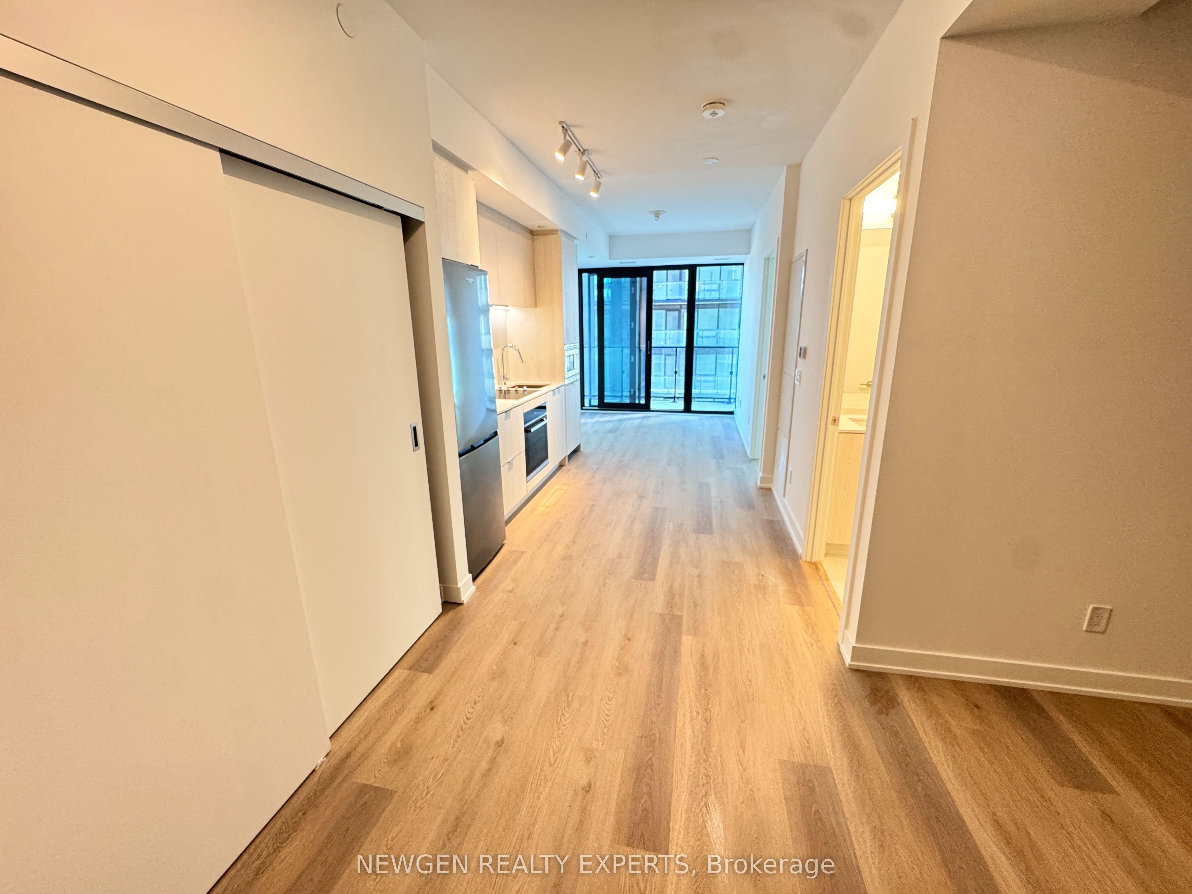 101 John Street N 1415, Hamilton, ON L8R 0B8