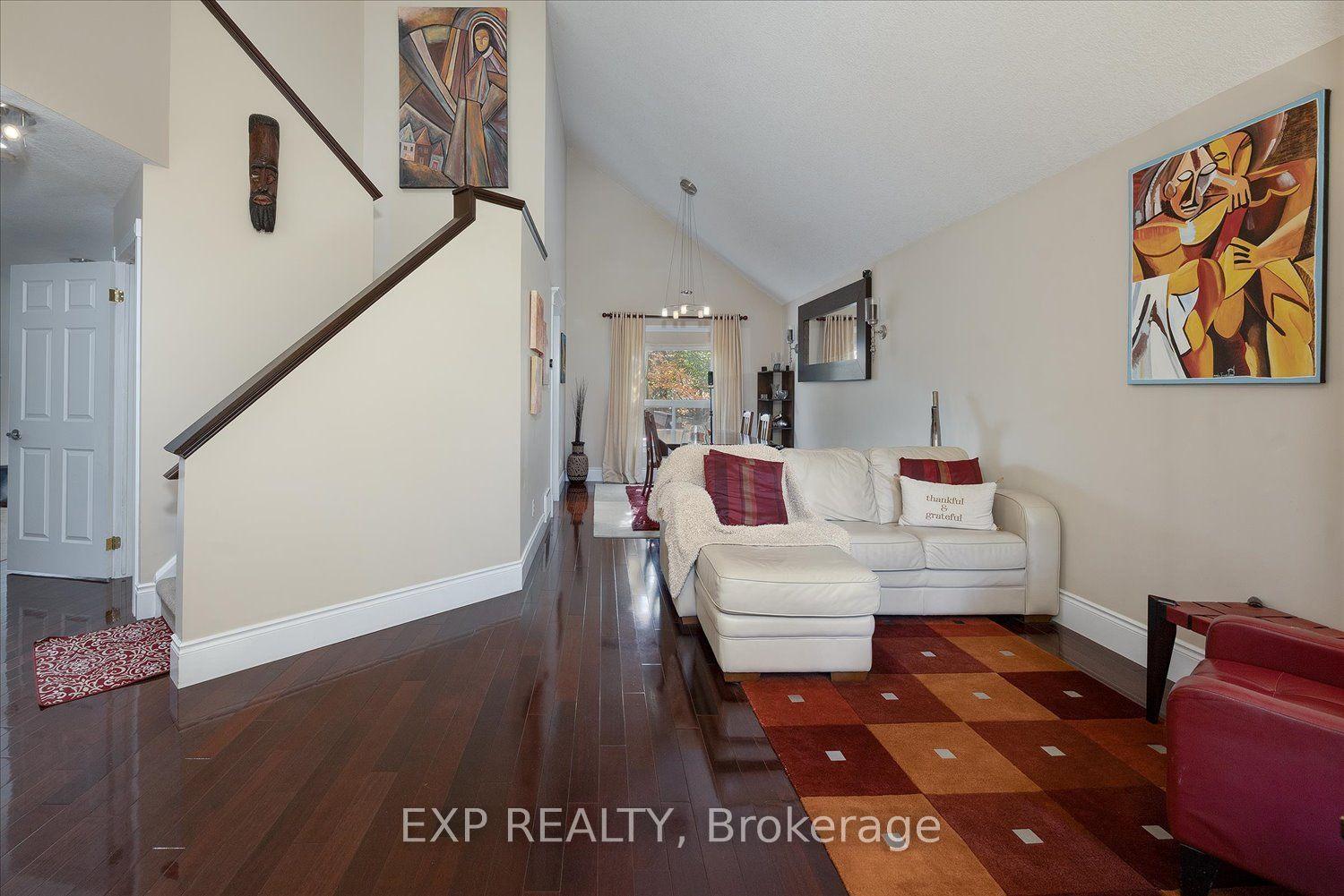 2285 Bellsmith Court, London South, ON N6M 1L6