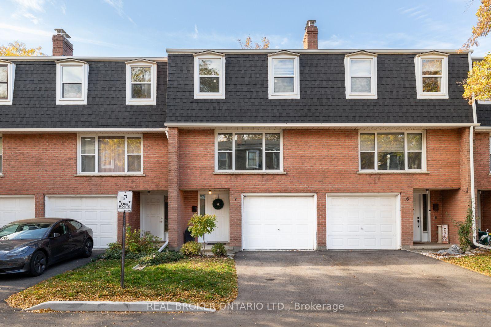 100 Bluevale Street N 7, Waterloo, ON N2J 4M9