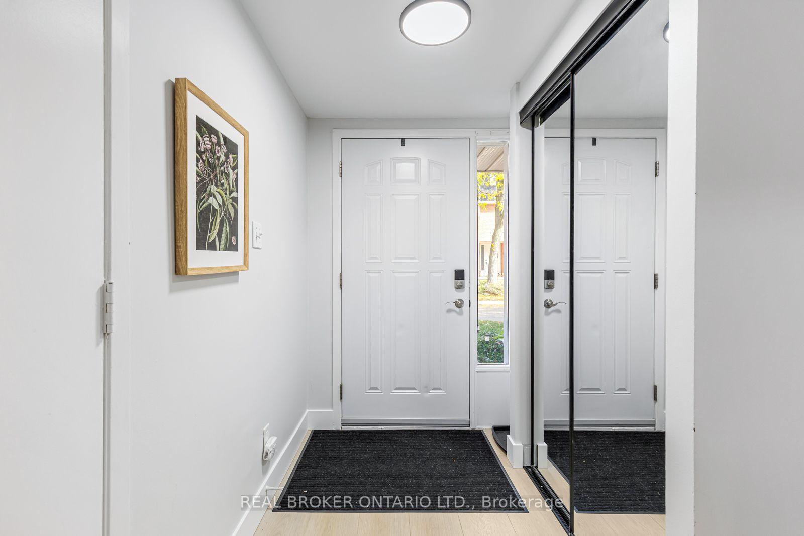 100 Bluevale Street N 7, Waterloo, ON N2J 4M9