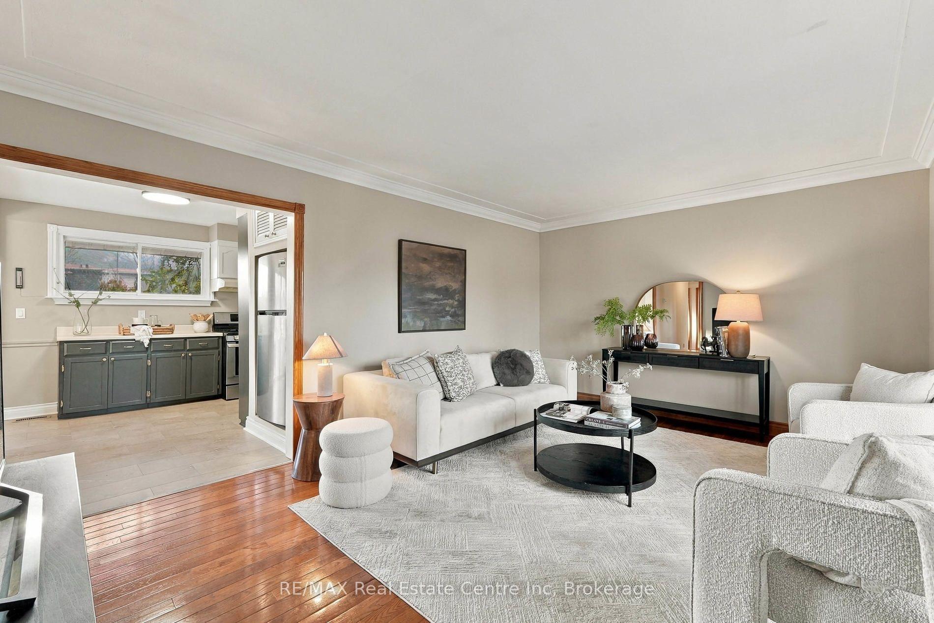 43 Ottawa Crescent, Guelph, ON N1E 2A7